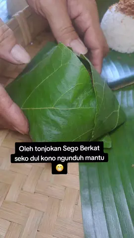 Assalamuallaikum Wr. Wb...monggo sami buka berkat 😁🙏🙏🙏