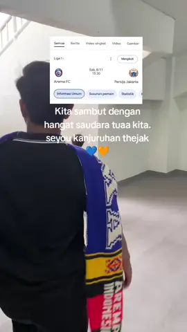 Pelan pelan penuhi stadion kanjuruhan lagi,dengan datangnya suadara kita the jak💙🧡#aremafcofficial #persijajakarta #aremania #thejakmania #aremania_aremanita 