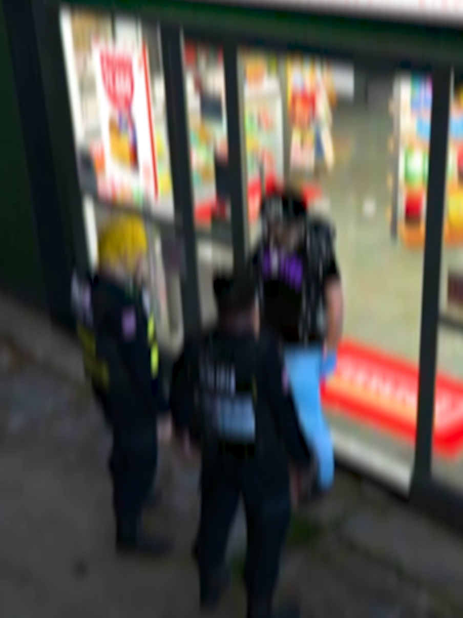 Cuando se topa un majijo con la fuerza pública 🤣🇨🇷 #lafincarp #costarica🇨🇷 #roleplay #fuerzapublica 