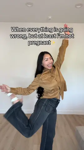 You know what I mean? 😅  #momhumor #mom #momlife #momtok #MomsofTikTok 