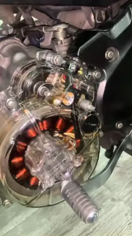 Lóc máy nhựa trong suốt thấy được cách đường nhớt hoạt động và quy trình vận hành động cơ .  @anhbarchuyenphaxe #chuyenphaxe #Y15ZR #sniper150  #motocycle #Exciter150 