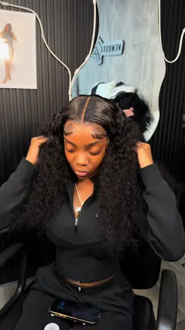 So fulll and I wouldn’t say say it’s exactly true to length but it’s soft and full😍lace melted easy too 