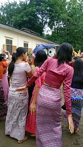 #မြင်ပါများပြီးချစ်ကျွမ်းဝင်အောင်လို့😜🤗 #fyppppppppppppppppppppppp 