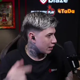 oloko yuri pra que isso? #yuri22 #tropadogoti #fyp 