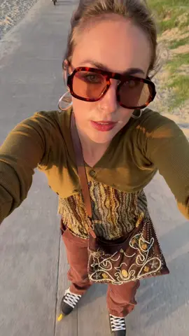 forehead big as hell 