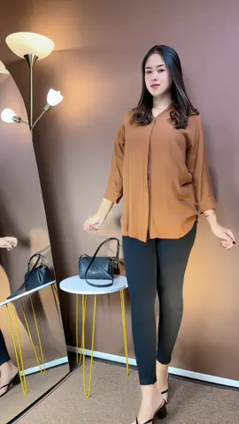 Rekomendasi kemeja bahan rayon lengan 3/4 logo bordir🥰 #fyp#rekomendasi#kemeja#setelanwanita 