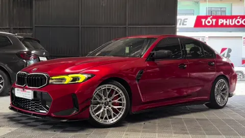 Màu đỏ chứng tỏ dân chơi 😎 BMW 330 G20 lên full đồ chơi #bmw #g20 #wheels #305forged #mperformance 