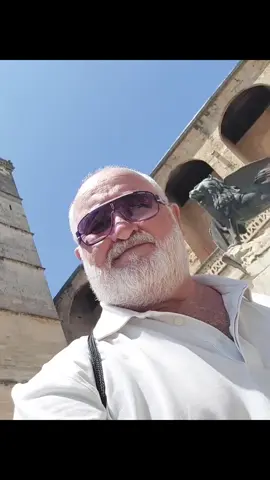 For some, it’s never too late to fall in love again 💞