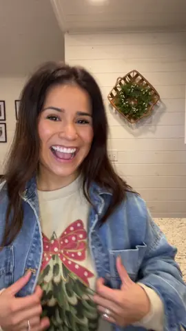 A staple in your closet! Literally. #tiktokshopblackfriday#denimjacket#fallfashion#winterfashion#tiktokshopcreatorpicks  