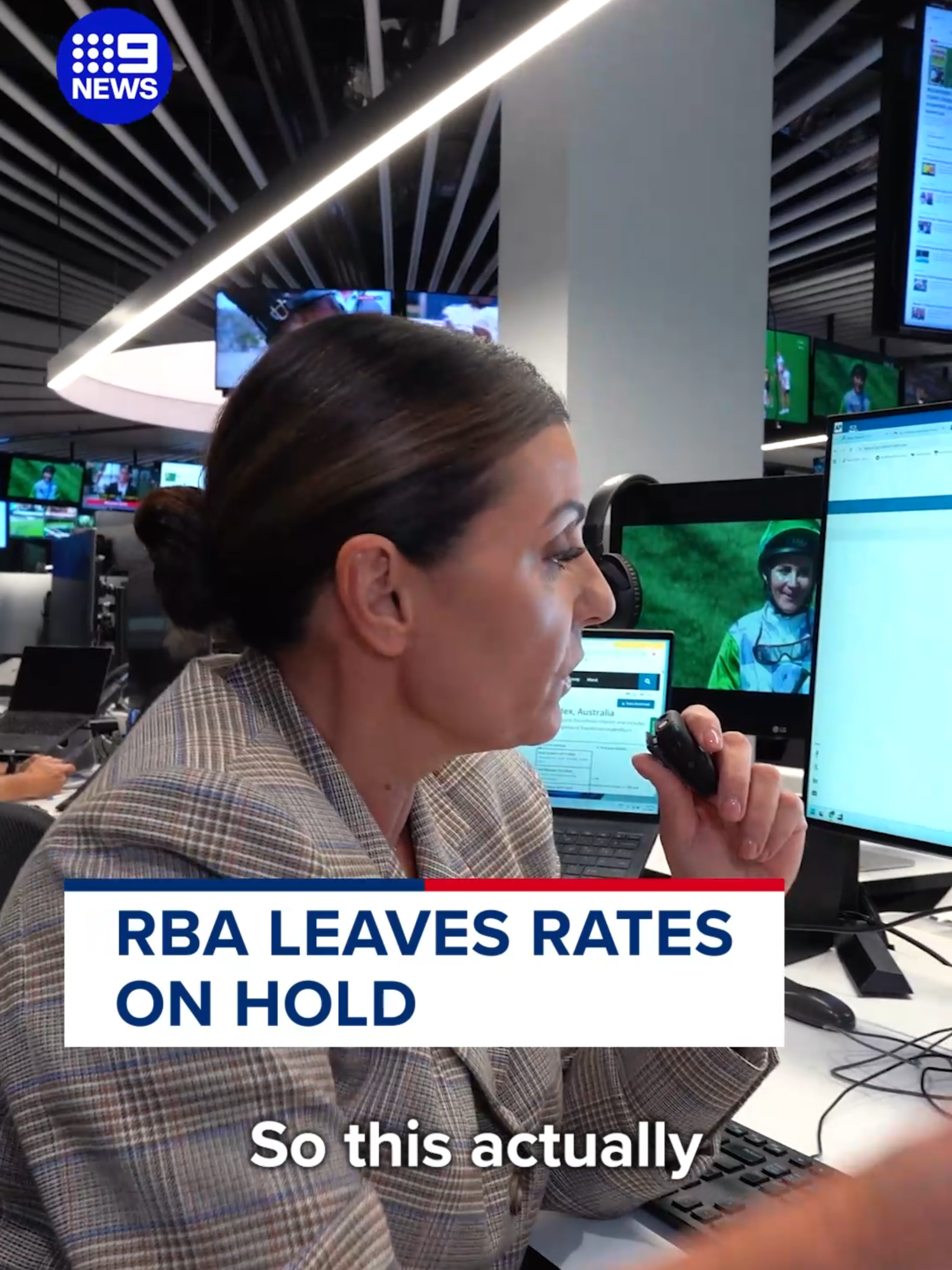 While Australia gears up for the race that stops the nation, the Reserve Bank has made the decision to leave interest rates ON HOLD, confirming the bets of most economists. #9News