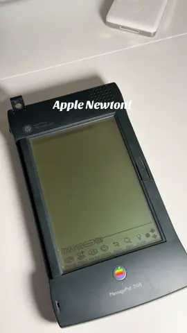 I like to throw a Newton in every now and then. Here’s the very last one made! #vintage #apple #computer #pda #90s 