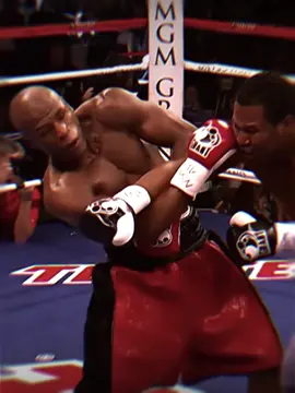 If only he hit Floyd with one more hard shot, I wonder how Floyd’s career would have gone after that 👀 #boxing #floydmayweather #shanemosley 