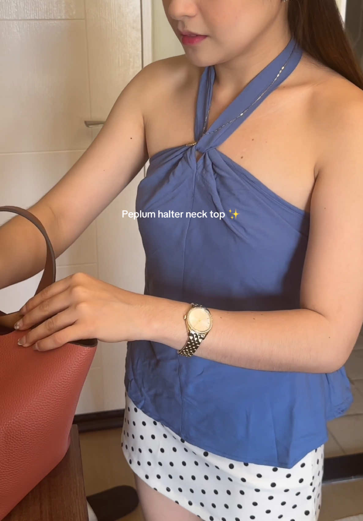 So chic style ang peplum top na to 😍✨ Tas mura lang din 🥹 #peplumtop #halterpeplumtop #smockedtop #halterneck #trendytops 
