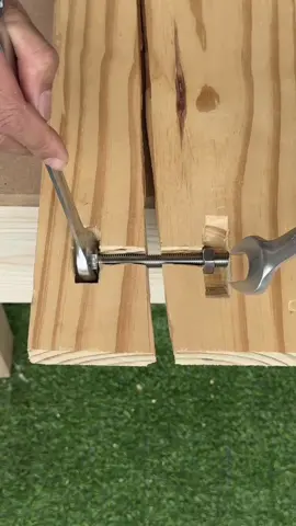 Wood repair tip using bolts and nuts that every professional should know. #DIY 