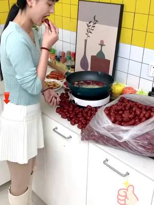 Anh em ơi! Bây giờ đặt hàng sẽ được giảm giá 50% đấy! Nhanh tay đặt hàng thôi!