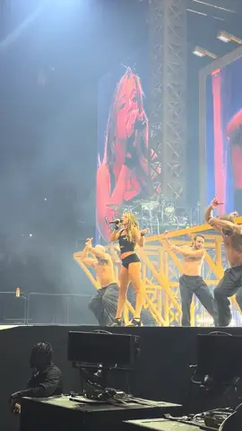 underrated song btw #foryoupage #tatemcrae #misspossessivetour #viral #houstontexas @tate mcrae 