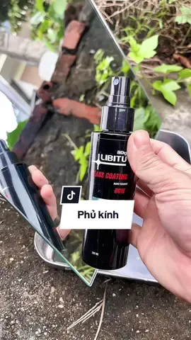 Chai xịt phủ nano chống bám nước cho kính chiếu hậu kính lái ô tô xe máy hoặc kính cận kính mũ bảo hiểm. #xitphukinhchongdongnuoc #xitphunano #xitnanochongnuoc #xitphukinhoto 
