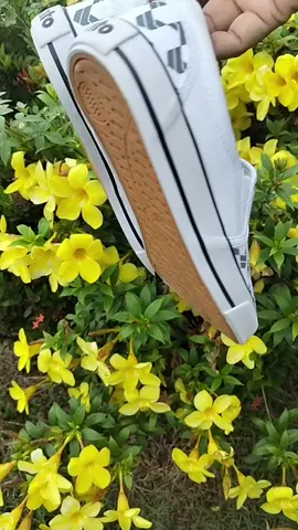 #รองเท้าสลิปออน #กีโต้ #รองเท้าผ้าใบ #รองเท้ากีโต้ 