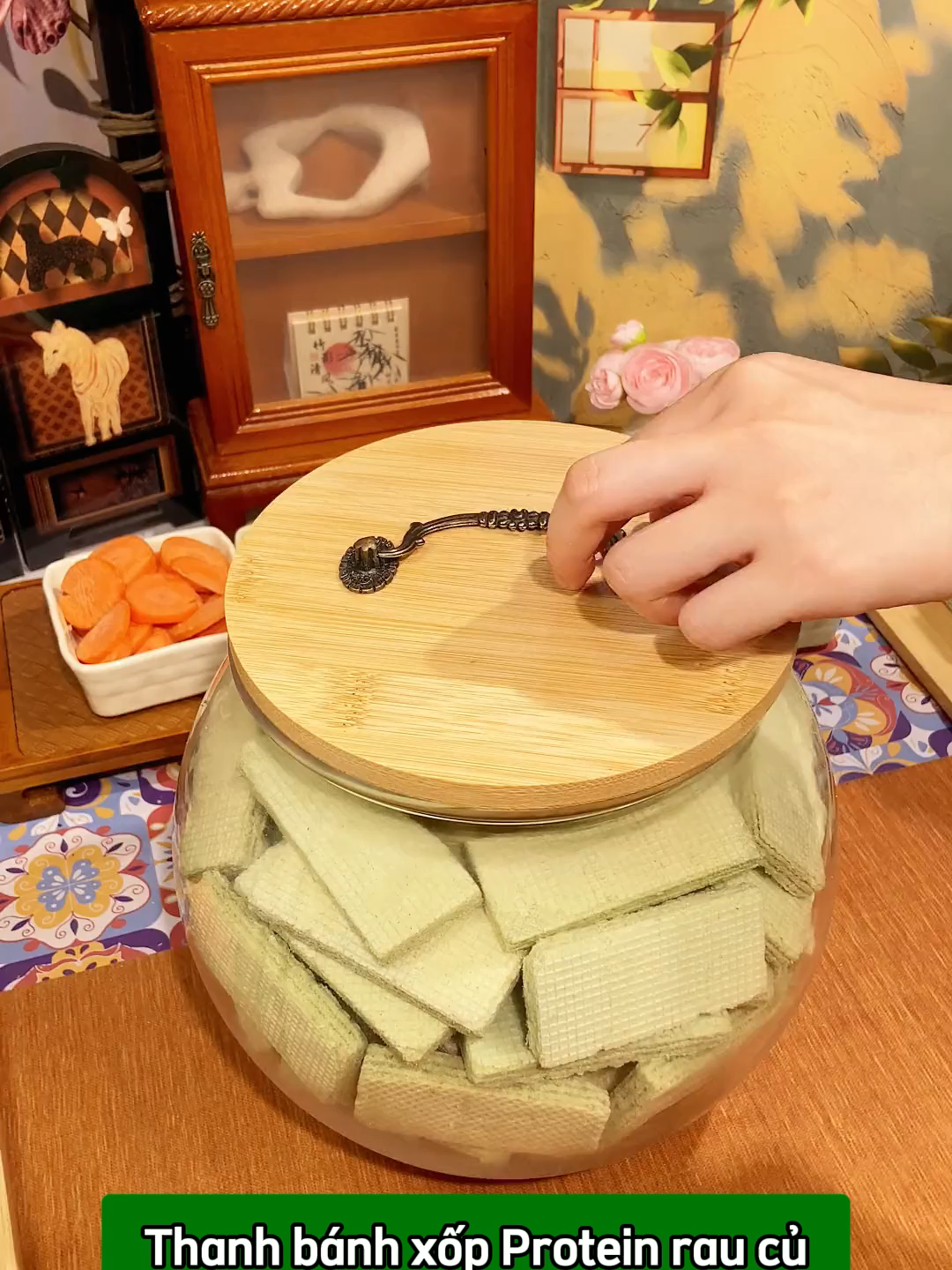 Vị giòn thơm, đóng gói riêng từng thanh, mở ra là có ngay món ngon bổ dưỡng.