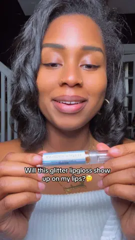The answer is YES it shows up😍 S/O to @Fleeky Friday 🥰 I tagged it for you ladies✨ #makeup #fleekyfriday #glitterlips #makeup #tiktokshopblackfriday 