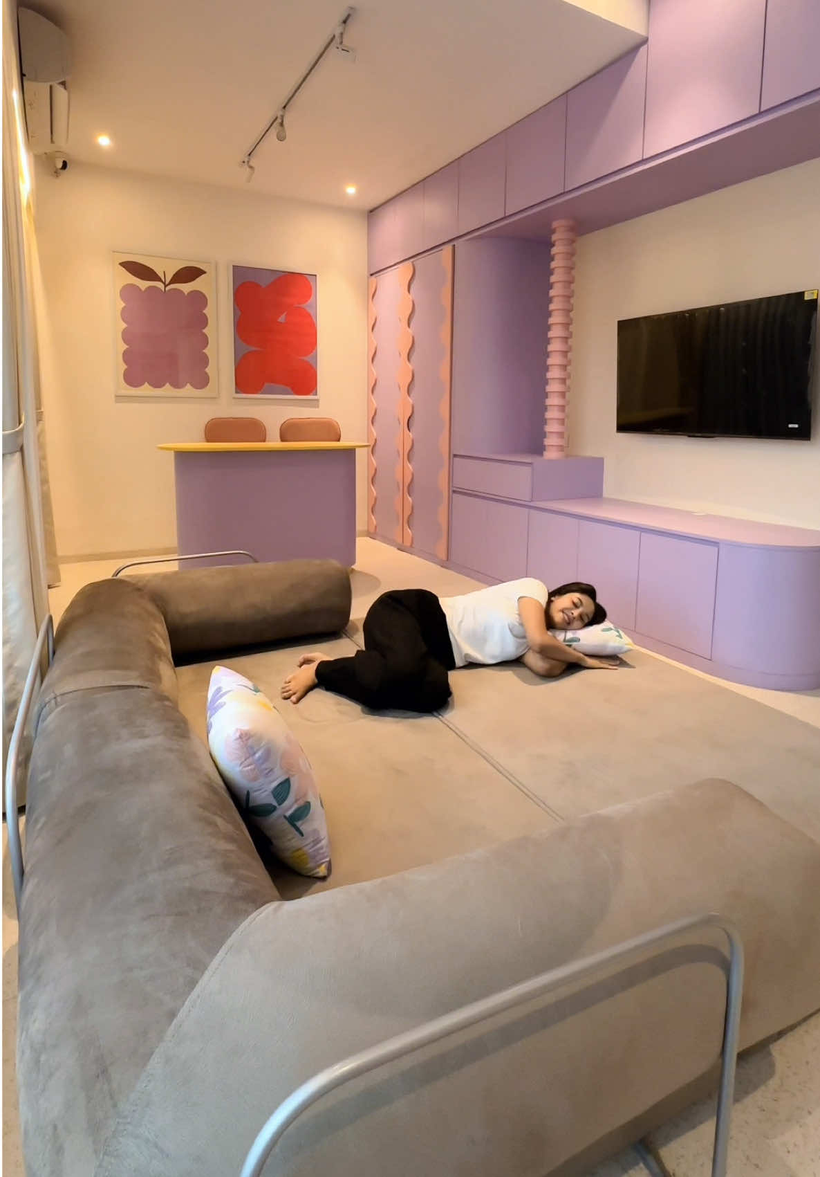 Akhirnya aku punya sofa bed yang aesthetic ✨✨ @Zame Furniture Store 