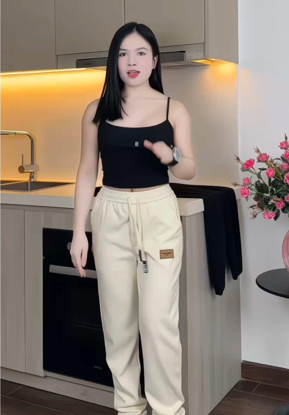 Quần dài unisex thiết kế logo 