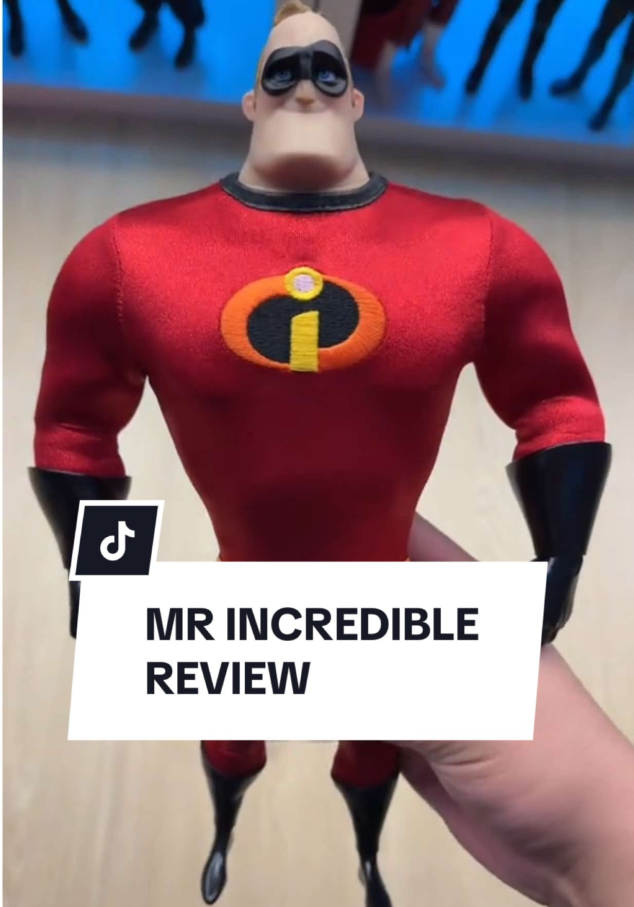 MR INCREDIBLE REVIEW 🔥 #theincredibles #theincredibles2 #mrincredible #hottoys #toyreviews 