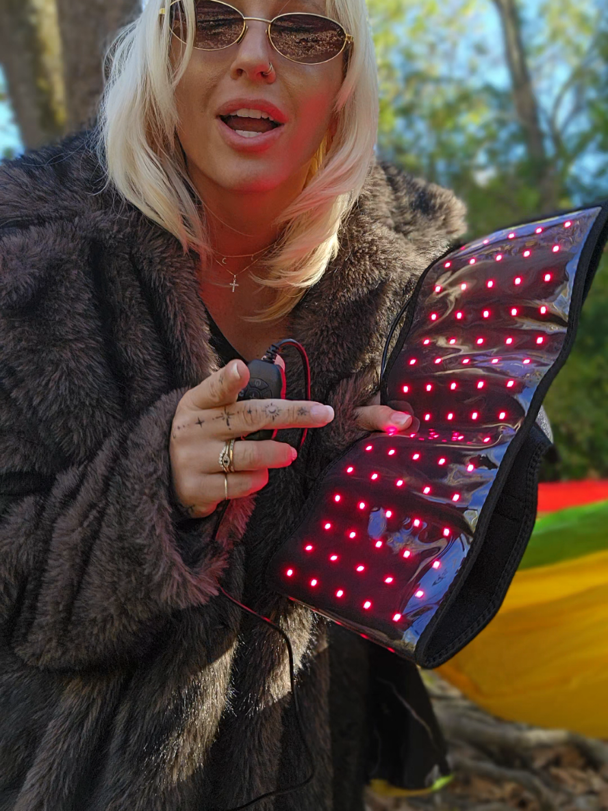 Quality red light therapy belt for on the go lifestyles #redlight #redlighttherapy #redlighttherapybenefits #skincareproducts #productsyouneed 