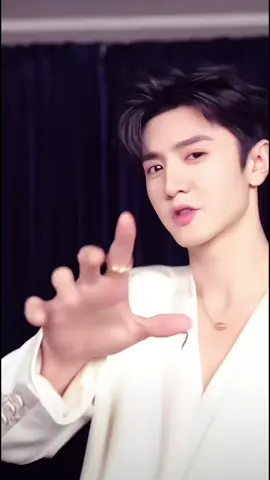 แพ้สายตา รอยยิ้มและทุกๆอย่างที่เป็นเขา🥰#ฉันรักเขา #หล่อมาก #เฉินเจ๋อหย่วน #chenzheyuan #น่ารักมาก 