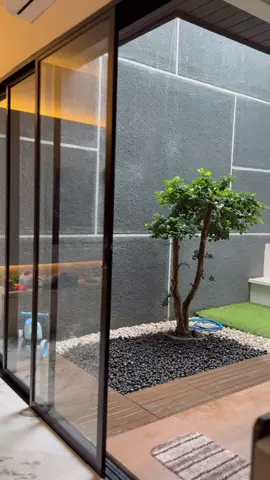 Hujan dan syahdu 🥰 #rumah #rumahminimalis #rumahmodern #rumahmodernminimalis 