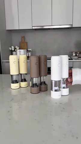 Amazon must haves 🫶🏻 These find are so aesthetic and very useful too 👌🏻 #amazonmusthaves #amazonfinds #kitchenhacks #organize  Cr: @stephaniarahme @sosimplyjessica  