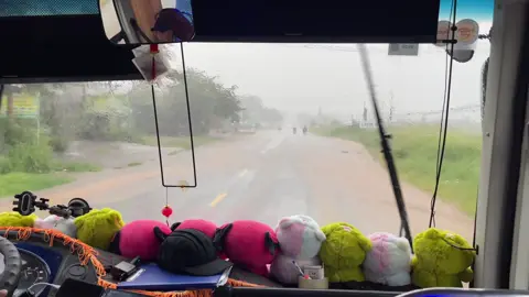 Hôm đó trời mưa nên anh ngã , tại chân anh chưa vững nên anh ngã ♠️#cfdaknong 