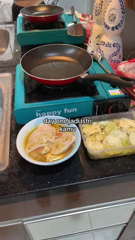 mau dimasakin apa sayang??