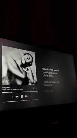 i’ll be my own pair of safe hands it’s not the end it’s the making of #oliviadean #music #lyrics #fyp #musictok 