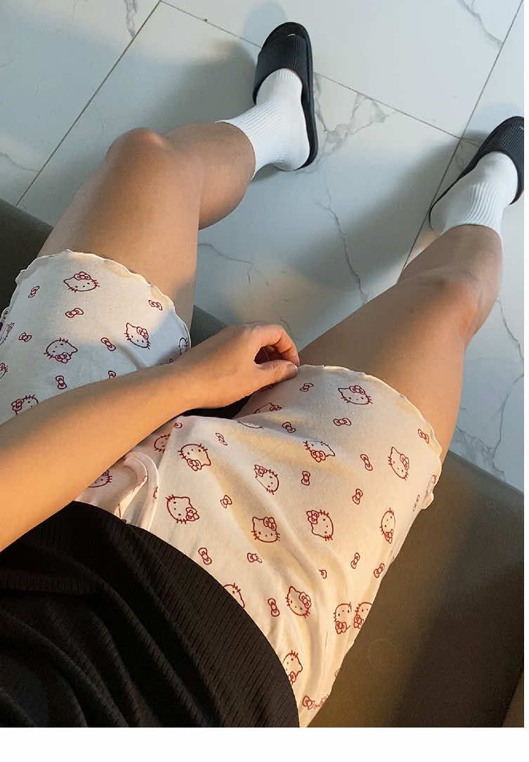 Công nhận quần này mặc đã với đẹp điên