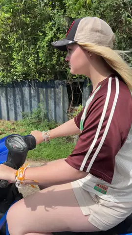 พาไปซิ่งก่อน☺️#จารย์ปอ #ของดีเมืองสุรินทร์ #สำราญศักดิ์ #ครูมวยในซิดนีย์ #ฝากติดตามด้วยนะครับ 