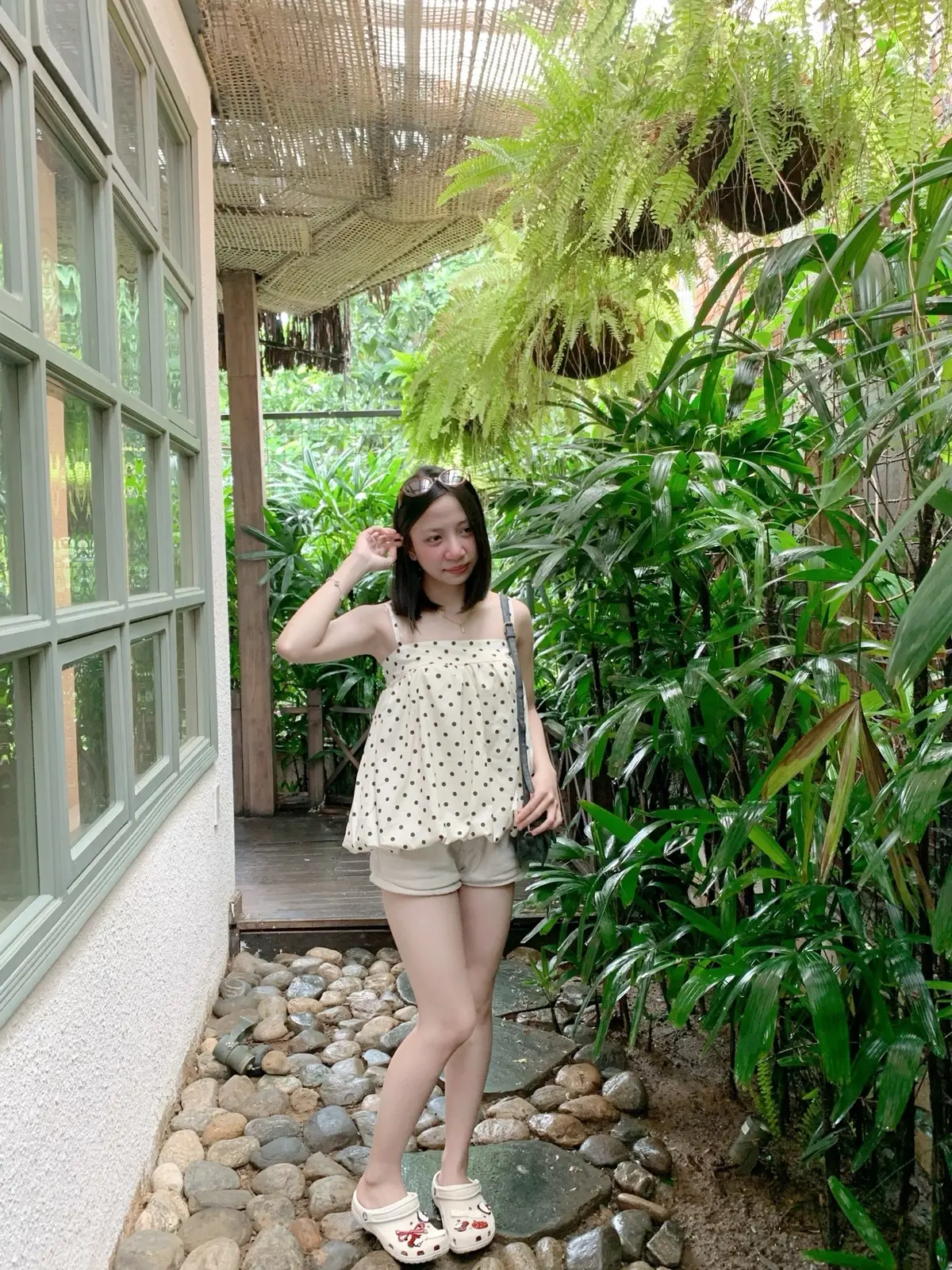 Chúng ta chỉ tới với thế giới này một lần thôi. Cứ ăn những món muốn ăn, gặp những người muốn gặp, làm những chuyện khiến bản thân hạnh phúc.”🤍 “Đừng vì một khoảnh khắc tồi tệ mà thấy cuộc đời không đáng giá, thăng trần chỉ là một nốt nhạc!”#fyp 