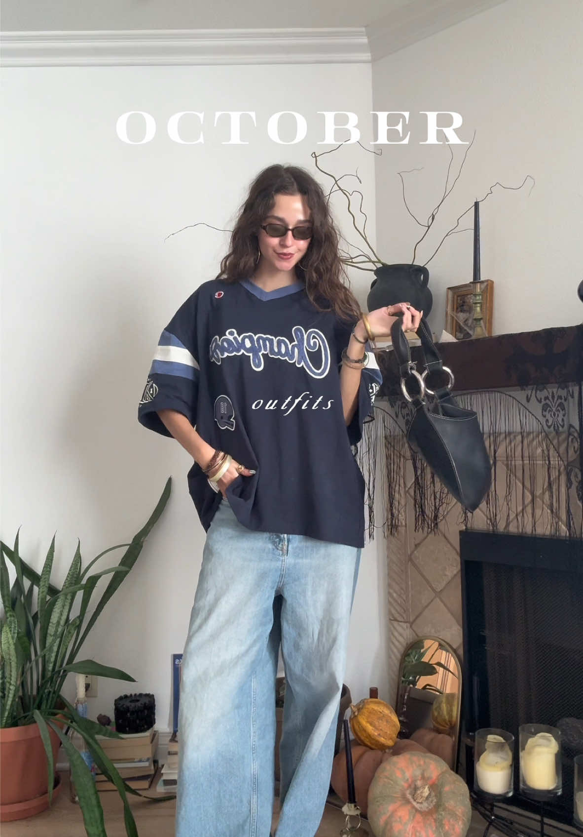 A recap of my favorite outfits from October!! I love doing monthly outfit recaps, which is your favorite?! #octoberoutfits #octoberstyle #outfitrecap #styleinspiration #mackenziemontoya 