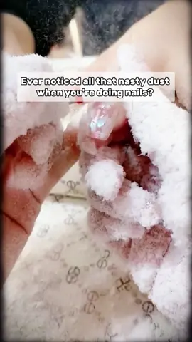 Stop letting nail dust fly everywhere! 💨  Turn on this nail dust collector, and even the air feels clean ✨  It’s a must-have when doing your nails —  without it, your table will look like it’s snowing! ❄️🤣#naildustcollector #modofobeauty #nl102901 