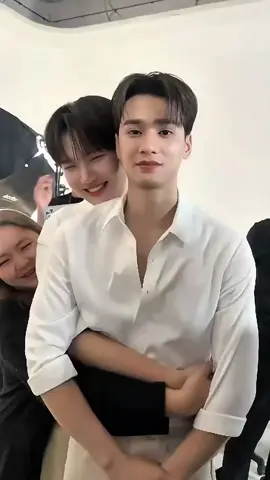 รักเธอที่สุดในโลกส่วนแม่ไว้ก่อนนะ🤣กอดไม่ปล่อยเลยนะปุ๋ง#เก่งน้ำปิง #KengNamping #น้ำปิงนภัสกร #เก่งหฤษฎ์ 