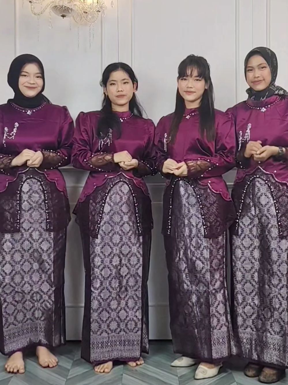 Rekomendasi setelan kebaya buat bridesmaid, seragaman, dll.💜💜#setelankebaya #onesetkebaya #kebayabridesmaid #promogajian #promoguncang1111 