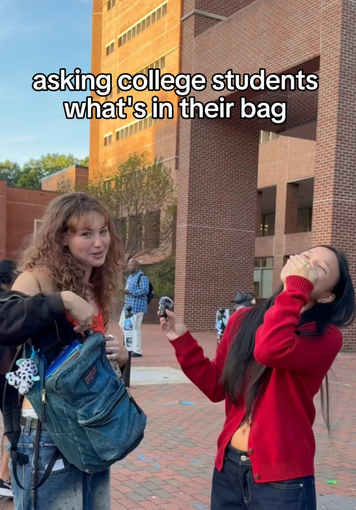 apple cores are essential #whatsinyourbag #lenovo #studentlife #college #unc @Kayla Engler 