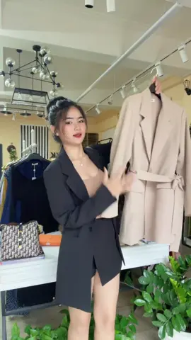 တိမ်ညိုတွေအုံမိုင်တဲ့ရာသီိ မှာ ကုတ်လေးဝတ် 🤭🛒🛍️  ဝတ်လိုက်ရင် ကိုယ်နဲ့ချုပ်ထားတဲ့အတိုင်းလှသွားစေမယ်  All in Stock 🛒🛍️ Size S M L XL  One Item -2 colour   (ကုတ်သီးသန့် ၂သိန်း၆သောင်းကျပ်) Order Now Page Cb,TikTok ,Viber-09783672392 သို့ဆက်သွယ်မှာနိုင်ပါတယ်  အမျိုးသမီးတိုင်းယုံကြည်မှုအပြည့်ရှိစေဖို့ VKK Fashion  ☎️phone number 09781026590 ,09783672392  Available at : 1📍Myanmar Palaza  2📍 Junction City 3📍 Junction Square 4📍 Junction 8 5📍 Junction Nay Pyi Taw  6📍 Taketa Capital Hypermarket (First Floor) 7📍 📍Maw Lamyine Shopping Mall ✅  8📍66/B ယောမင်းကြီးလမ်း ယောမင်းကြီးရပ်ကွက်           ဒဂုံမြို့နယ် ရန်ကုန်မြို့ (မြို့ထဲဒဂုံ) ✅(online shopping)🛍️      📲 09781026590 ,09783672392 9📍Shoelay👇 ဖိနပ်ဆိုင်လိပ်စာ  Full details & order - Cb, Vb no 09253069113 Address - No.50, မြေညီထပ်၊ မင်းလမ်း၊ စမ်းချောင်းမြို့နယ်၊ ရန်ကုန်မြို့ အထက်ပါ ဆိုင်ခွဲများမှာလဲသွားရောက်ပြီးဝယ်ယူလို့ရပါတယ်ရှင့် 🛍️🛒 Royal Express ဖြင့် အိမ်အရောက်ငွေချေနဲ့မှာယူနိုင်ပါတယ်ရှင့် #vkk #luxury #coats #vkk #onlineshopping         