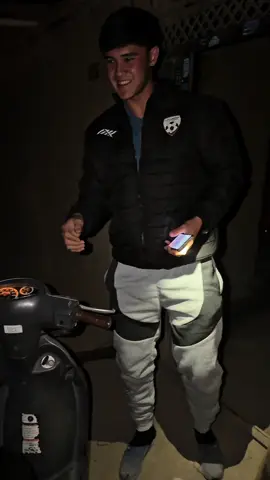 صمیت علی رضا احمدی با  هم تیمی هایش  . . . . #explore #futsal #afghanistan🇦🇫 #فوتسال_افغانستان 