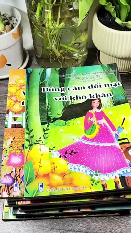 Hôm nay là bộ “Nhật Ký Trưởng Thành Của Đứa Trẻ Ngoan” – Trọn bộ 10 cuốn, phù hợp cho trẻ từ 6–12 tuổi. Mỗi cuốn là một câu chuyện nhẹ nhàng, gần gũi, giúp trẻ hiểu cách tự lập, biết yêu thương, lễ phép, đặc biệt là biết cách bảo vệ bản thân và nhận diện những tình huống không an toàn trong môi trường học đường. #SachThieuNhi #NuoiDayConTichCuc #PhatTrienTuDuyTre #AnToanHocDuong #BoSach10Cuon