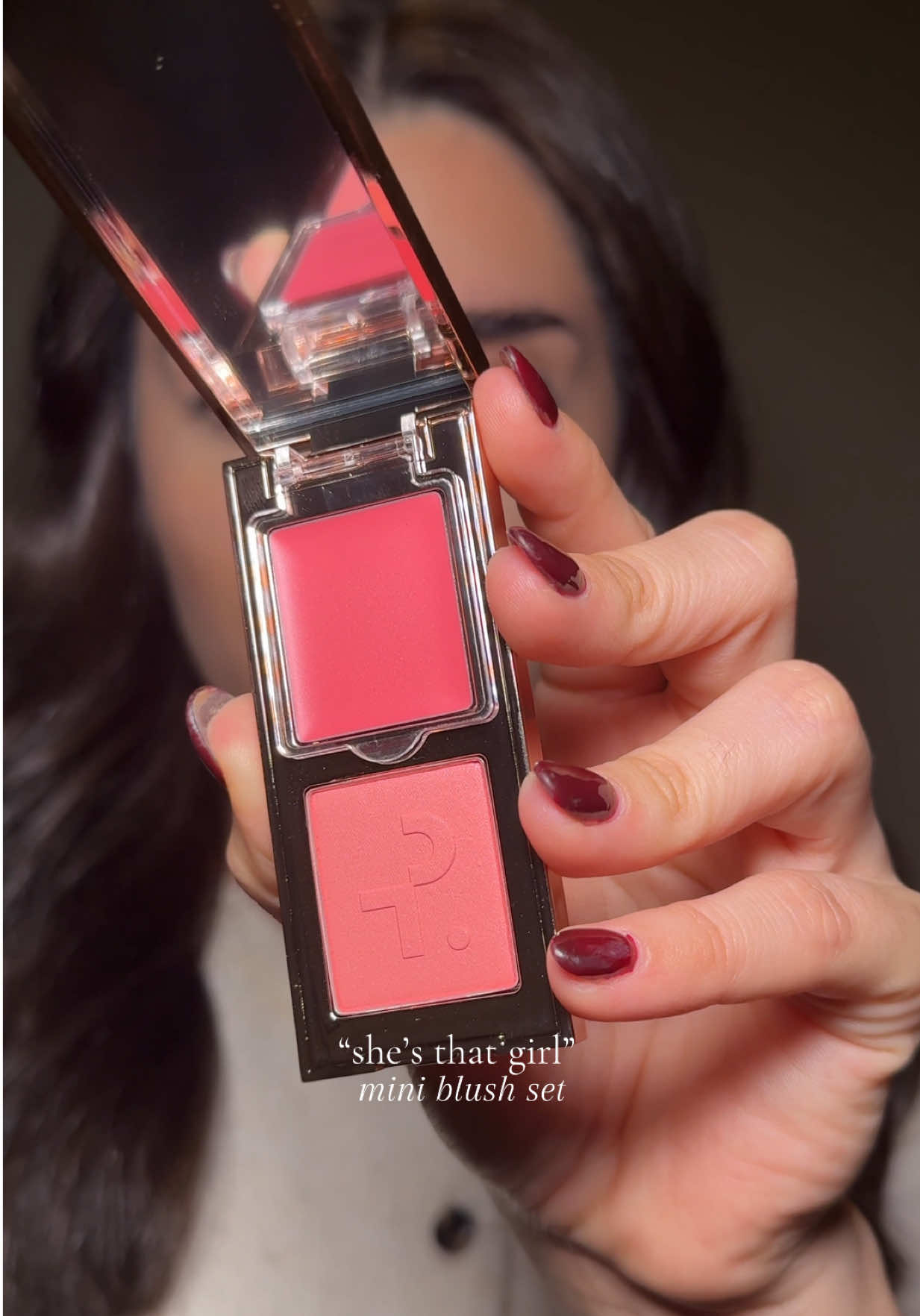 the cutest color!!!! con poquito tienes porque el pigmento está WOW 💖💖💖 @Patrick Ta Beauty #patrickta #patricktabeauty #patricktablush #miniblush #tiktokshopcreatorpicks 