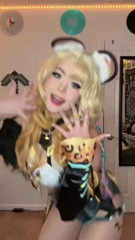 me when I get into cosplay at 1am: #genshinimpactcosplay #cosplaydance #anime #animetiktok #cosplayer 