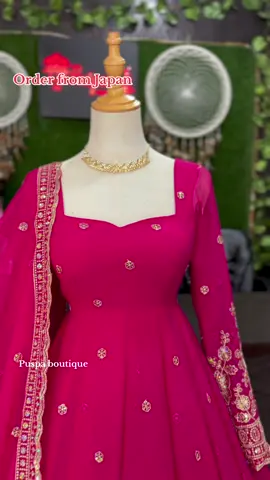 #worldwideshipping #available #9867297906 #puspasboutique #gown 