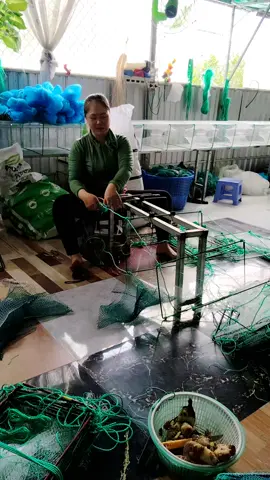 máy ng làm sao biết 