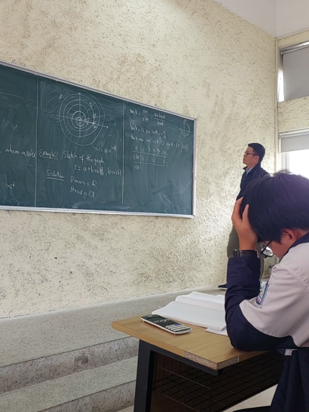 chỉ có sự ngu ngốc của t làm khó thầy chứ k có j làm khó thầy😌😌 #hust #bachkhoa #soict #ite10 #giaitich 